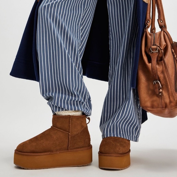 Emu Shoes - EMU Australia Stinger Micro Waterproof Suede Sheepskin Boot,‎ Chestnut, Size 10